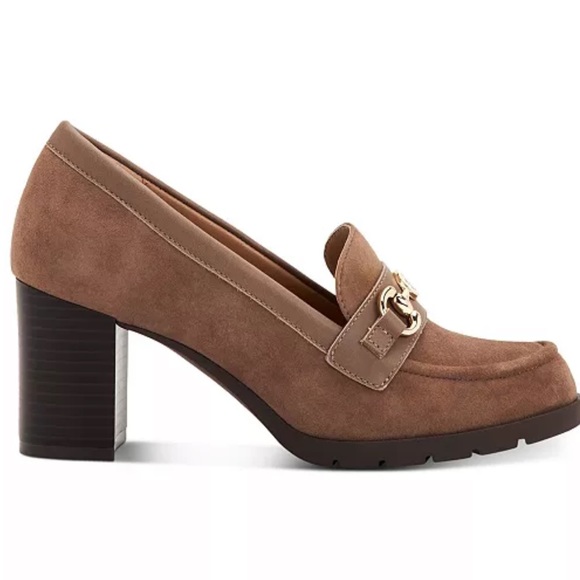 Giani Bernini Shoes - Giani Bernini Pumps Size 6 EUC